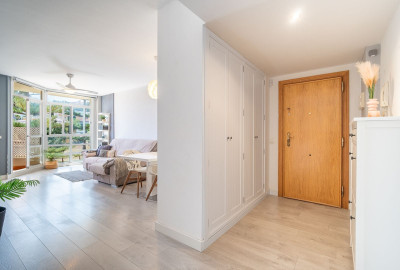 3 Bedroom Middle Floor Apartment in La Cala Hills - Image 3