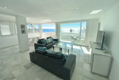 3 Bedroom Middle Floor Apartment in Marbella - Image 3