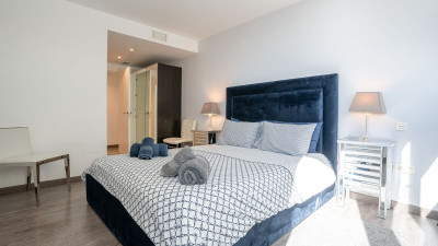 3 Bedroom Middle Floor Apartment in Marbella - Image 5