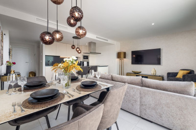 2 Bedroom Penthouse in Estepona - Image 4