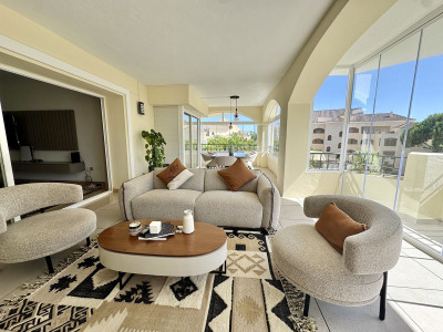 3 Bedroom Middle Floor Apartment in Elviria