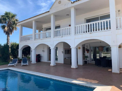 4 Bedroom Detached Villa in Cerros del Aguila - Image 1