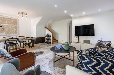 5 Bedroom Townhouse in The Golden Mile - Image 2