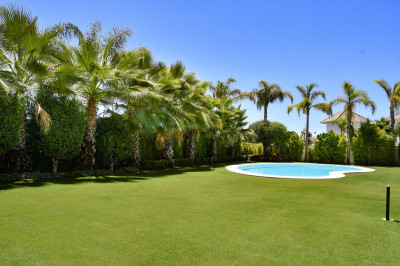6 Bedroom Detached Villa in The Golden Mile - Image 5