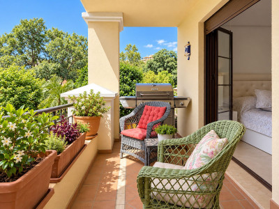 2 Bedroom Middle Floor Apartment in Los Arqueros - Image 4
