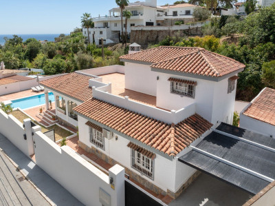 3 Bedroom Detached Villa in Benalmadena - Image 1