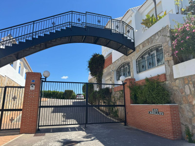 5 Bedroom Townhouse in El Chaparral