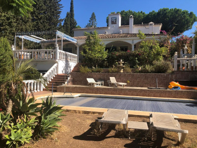 4 Bedroom Detached Villa in Mijas Costa - Image 1