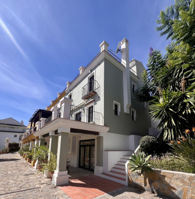 3 Bedroom Townhouse in The Golden Mile