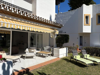 3 Bedroom Semi-Detached House in Miraflores - Image 1