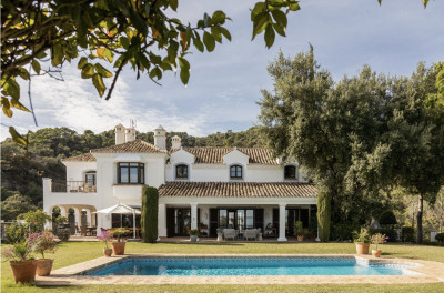 7 Bedroom Detached Villa in El Madroñal - Image 1
