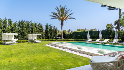 6 Bedroom Detached Villa in Los Monteros - Image 2