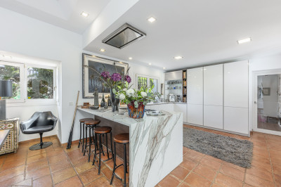 6 Bedroom Detached Villa in Sotogrande Alto - Image 3