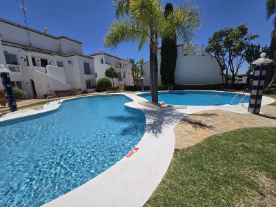 2 Bedroom Ground Floor Apartment in Marbella - Image 3
