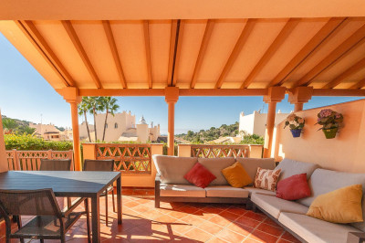 2 Bedroom Ground Floor Apartment in Elviria - Image 2