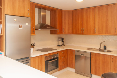 2 Bedroom Ground Floor Apartment in Elviria - Image 5