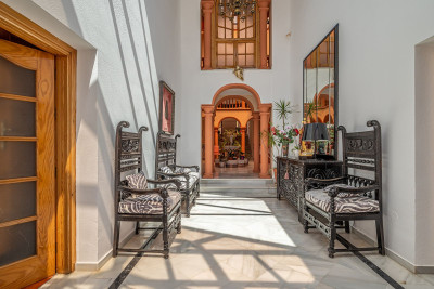 4 Bedroom Detached Villa in Benalmadena - Image 3