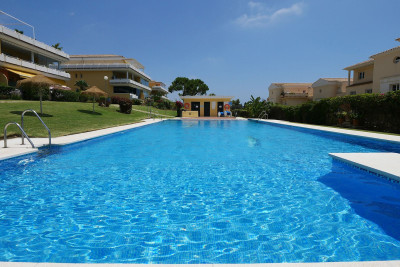 3 Bedroom Ground Floor Apartment in Cabopino - Image 2