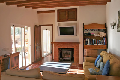 4 Bedroom Penthouse Duplex in New Golden Mile - Image 5