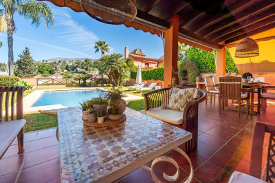 4 Bedroom Detached Villa in Mijas Costa - Image 2