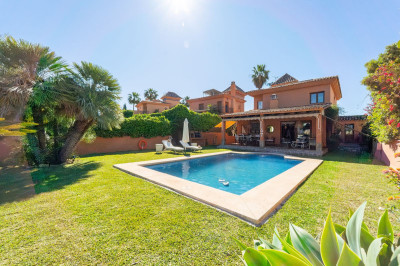 4 Bedroom Detached Villa in Mijas Costa - Image 3