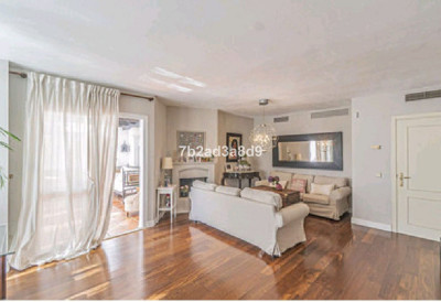 2 Bedroom Penthouse in Nueva Andalucía