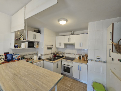 1 Bedroom Middle Floor Apartment in San Luis de Sabinillas