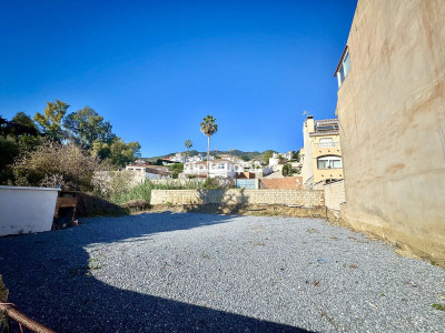 Residential Plot in Benalmadena Pueblo - Image 2