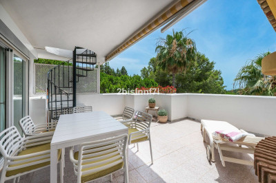 3 Bedroom Penthouse in Calahonda - Image 3