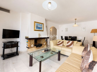 2 Bedroom Townhouse in El Paraiso - Image 3