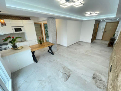 3 Bedroom Top Floor Apartment in Estepona