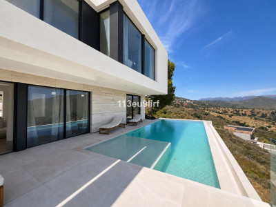 5 Bedroom Detached Villa in La Cala Golf - Image 4