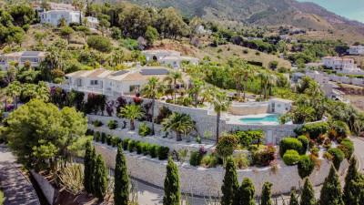 4 Bedroom Detached Villa in Valtocado - Image 3