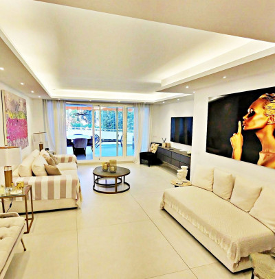 2 Bedroom Ground Floor Apartment in Puerto Banús - Image 2