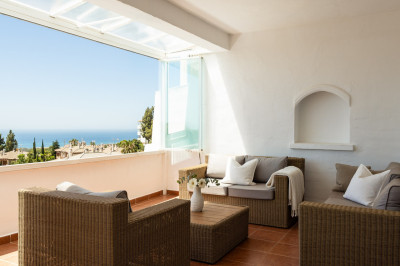 2 Bedroom Middle Floor Apartment in Mijas Costa
