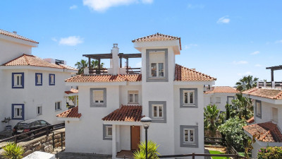 6 Bedroom Detached Villa in Manilva - Image 2