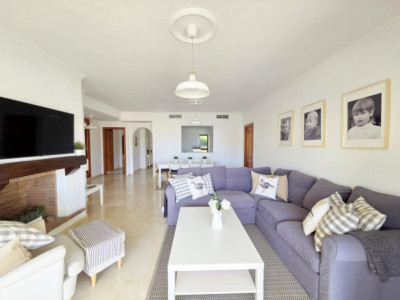 3 Bedroom Ground Floor Apartment in La Duquesa - Image 2