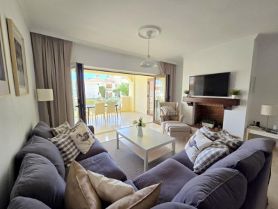 3 Bedroom Ground Floor Apartment in La Duquesa - Image 3