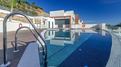 3 Bedroom Ground Floor Apartment in La Quinta - Image 2
