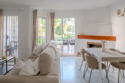 2 Bedroom Middle Floor Apartment in Mijas Golf - Image 3