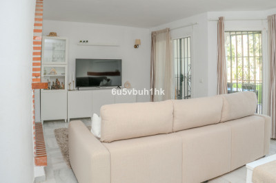 2 Bedroom Middle Floor Apartment in Mijas Golf - Image 5