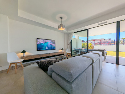 2 Bedroom Ground Floor Apartment in Cancelada - Image 3