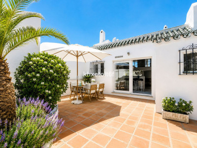 3 Bedroom Townhouse in Marbella - Image 1