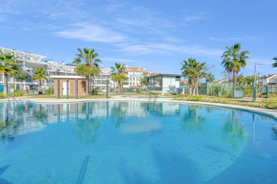 2 Bedroom Ground Floor Apartment in Manilva - Image 1