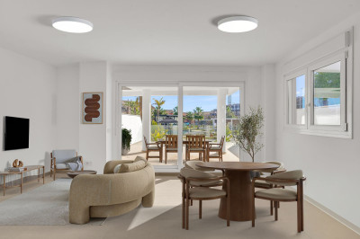 2 Bedroom Ground Floor Apartment in Manilva - Image 4