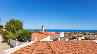 4 Bedroom Detached Villa in Benalmadena - Image 4