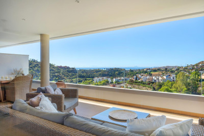 3 Bedroom Middle Floor Apartment in Benahavís