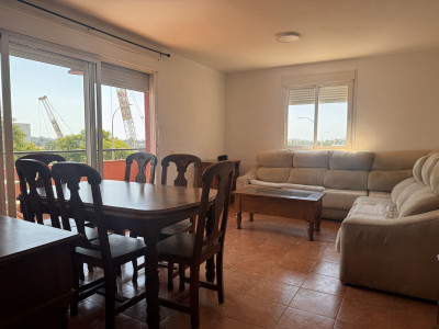 4 Bedroom Middle Floor Apartment in San Pedro de Alcántara - Image 2