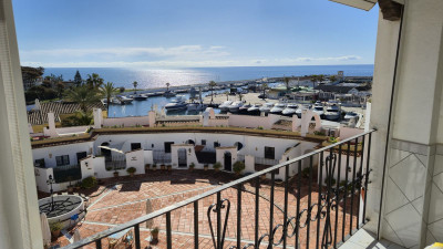 1 Bedroom Top Floor Apartment in Puerto de Cabopino