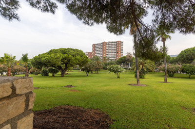 1 Bedroom Middle Floor Apartment in Marbella - Image 1